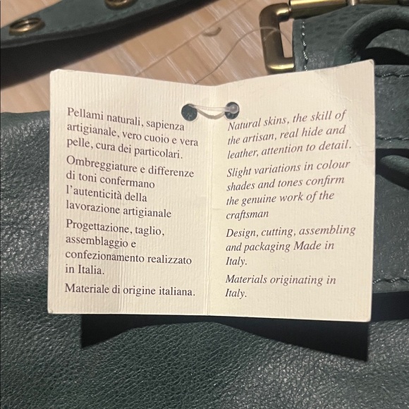 I Medici Italian Leather  Medium Green Tote with Gold Accents - Picture 8 of 11